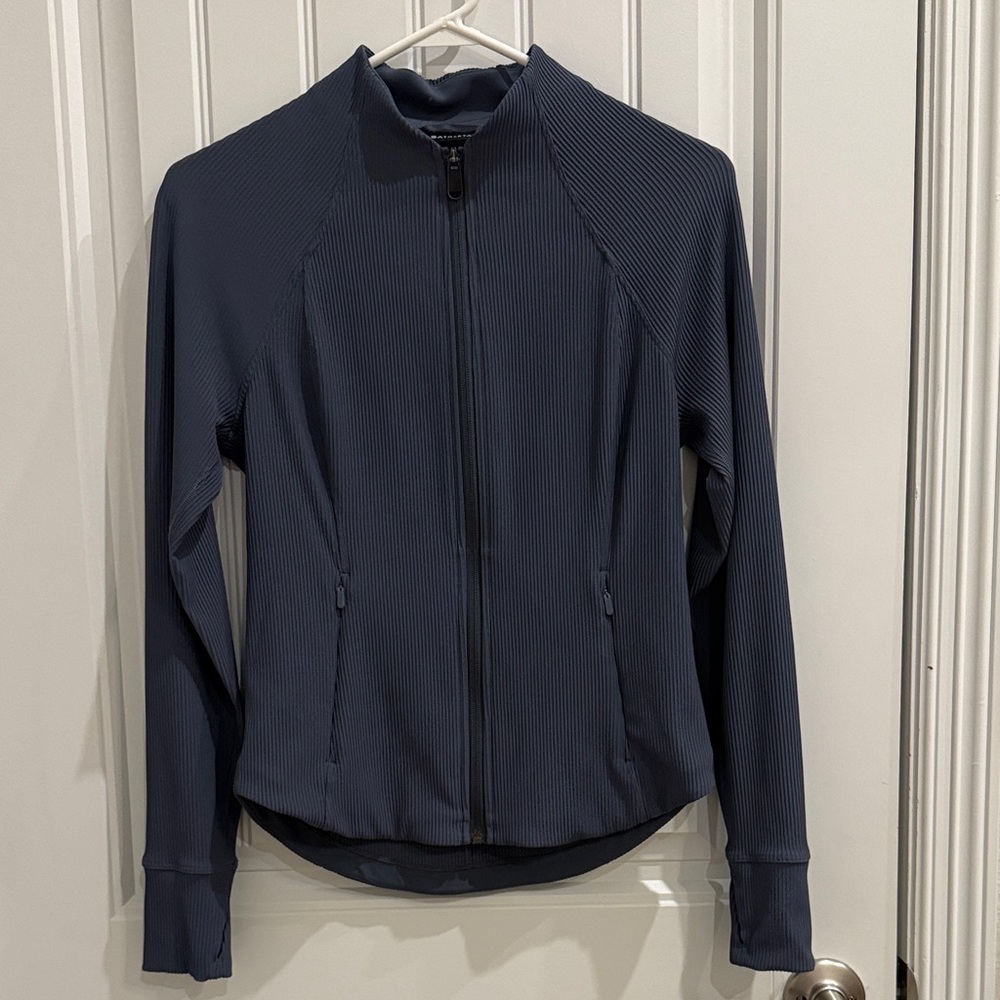 Athleta salutation stash jacket